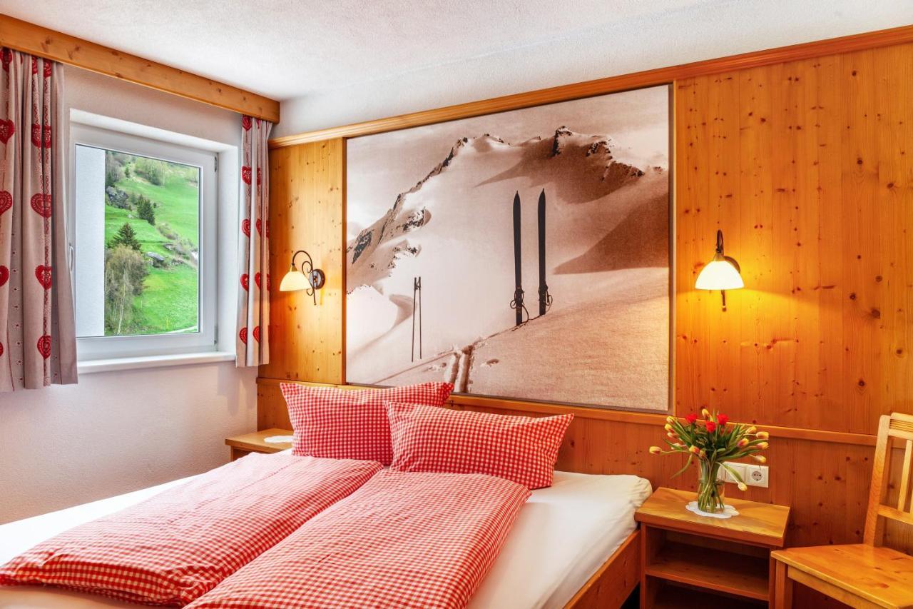 Apartment Alpenflora 2 Ischgl